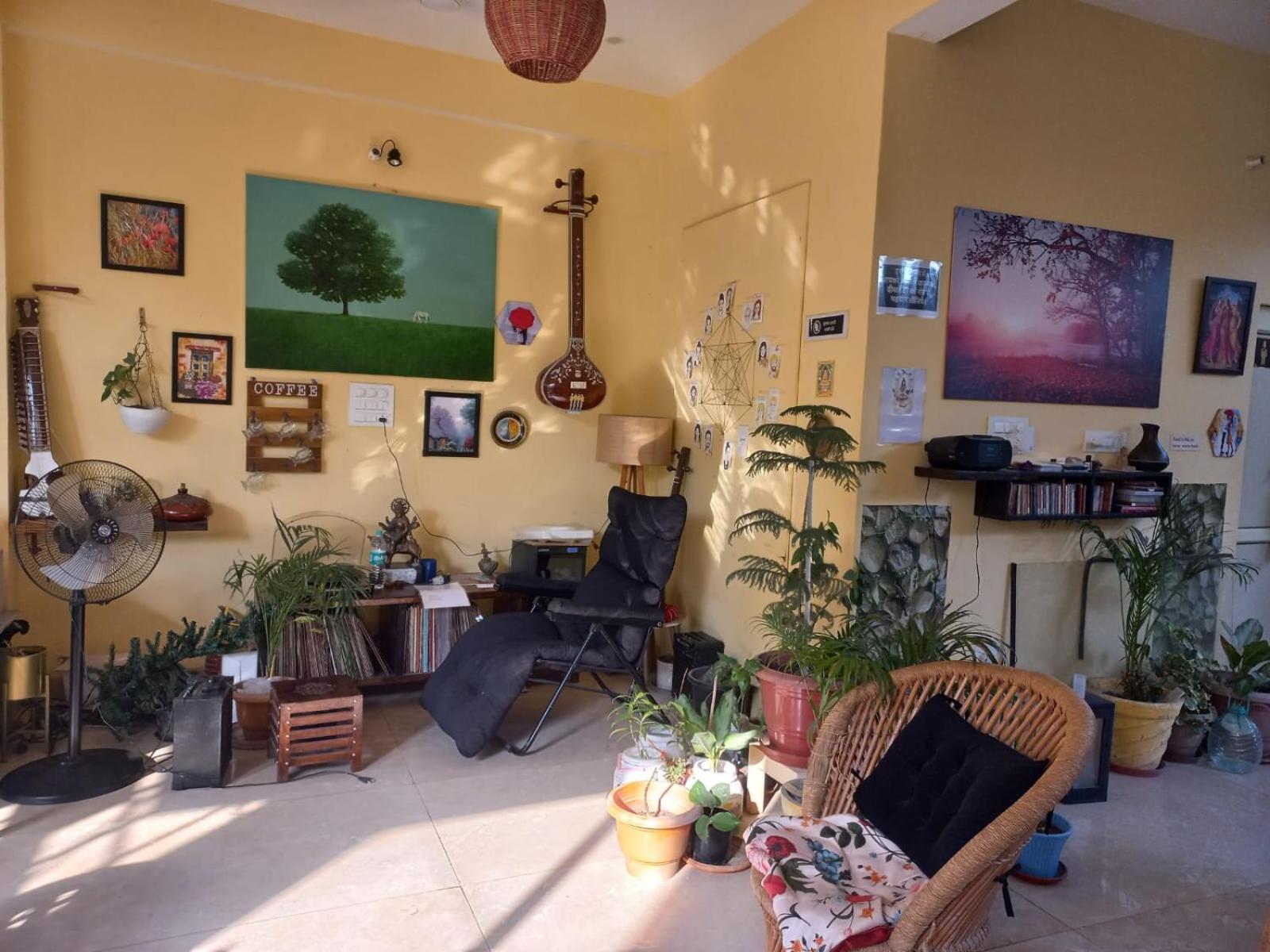 Devi Music Ashram Panzió Risikés Kültér fotó